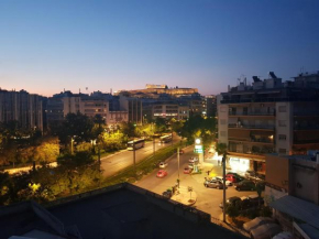Acropolis Veranda by YHA